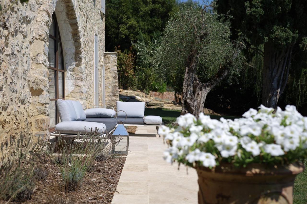 L'Elegante Bastide En Pierre Avec Vue Sur Le Vieux Village De מוגין מראה חיצוני תמונה