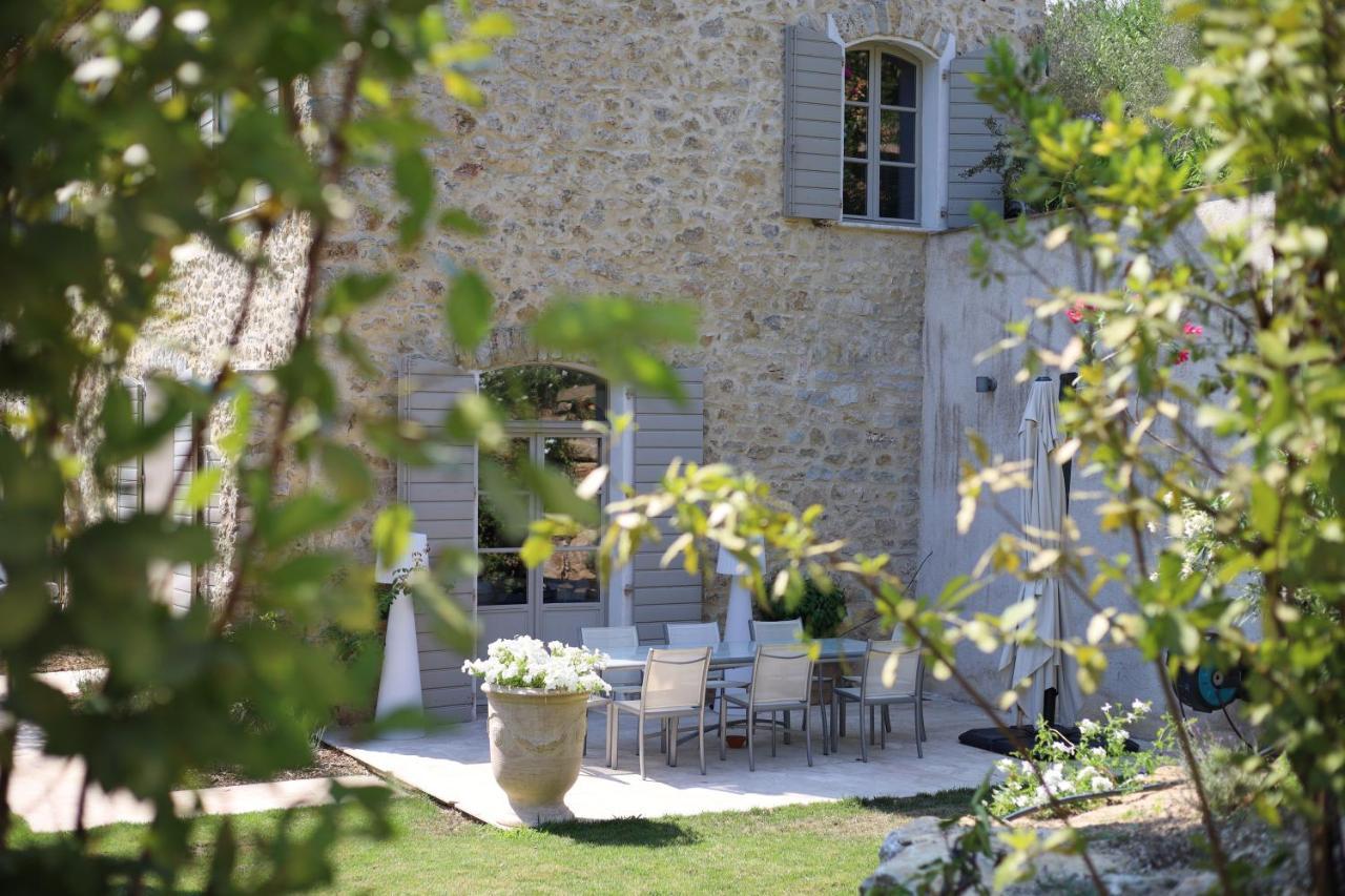 L'Elegante Bastide En Pierre Avec Vue Sur Le Vieux Village De מוגין מראה חיצוני תמונה